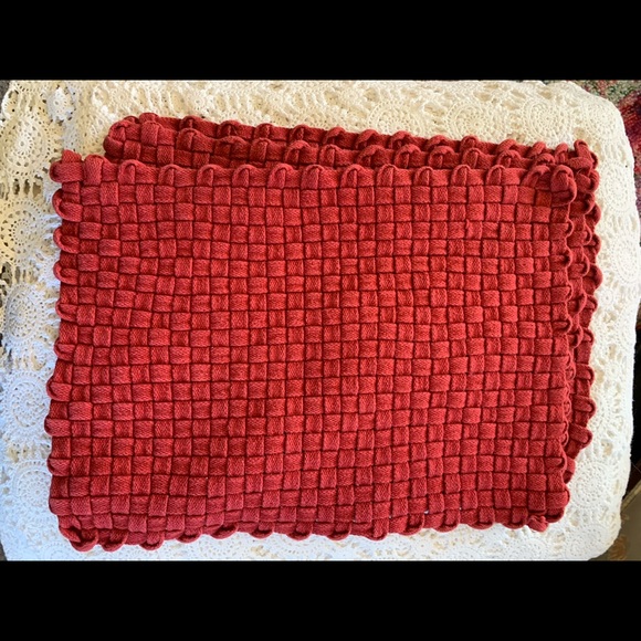 Red Placemats (Set of 4) - Picture 2 of 3